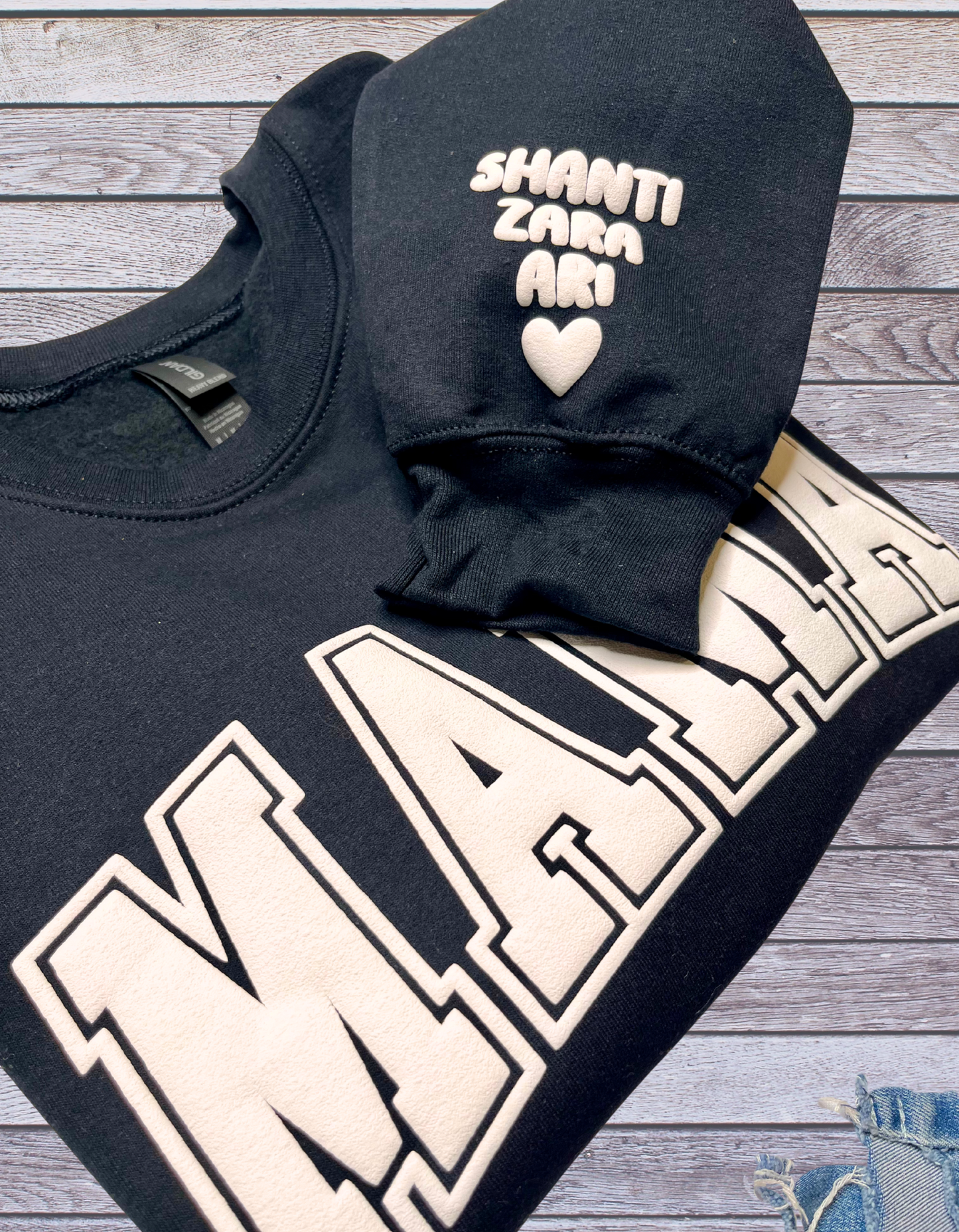 Mama Puff Print Sweatshirt with Children's name on Sleeve